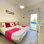 5 By Homing Apartment *
