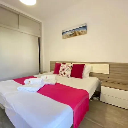 5 By Homing Apartment