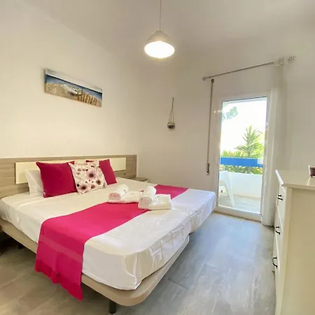 5 By Homing Apartment *