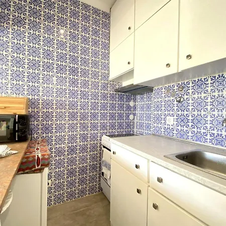 5 By Homing Apartment *